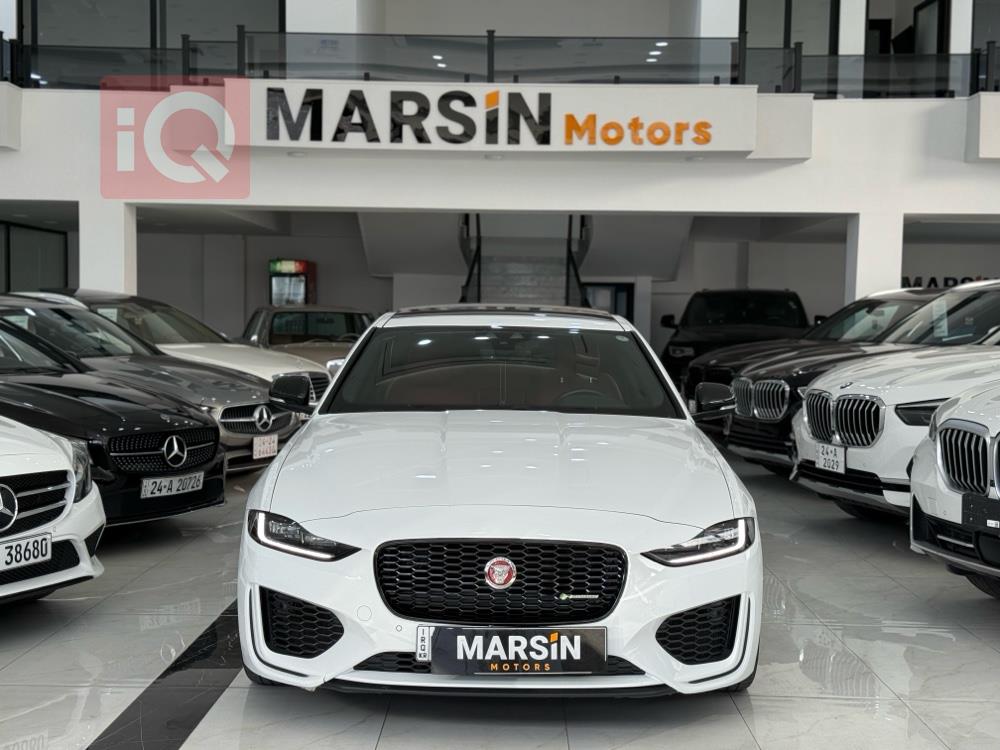 Jaguar XE